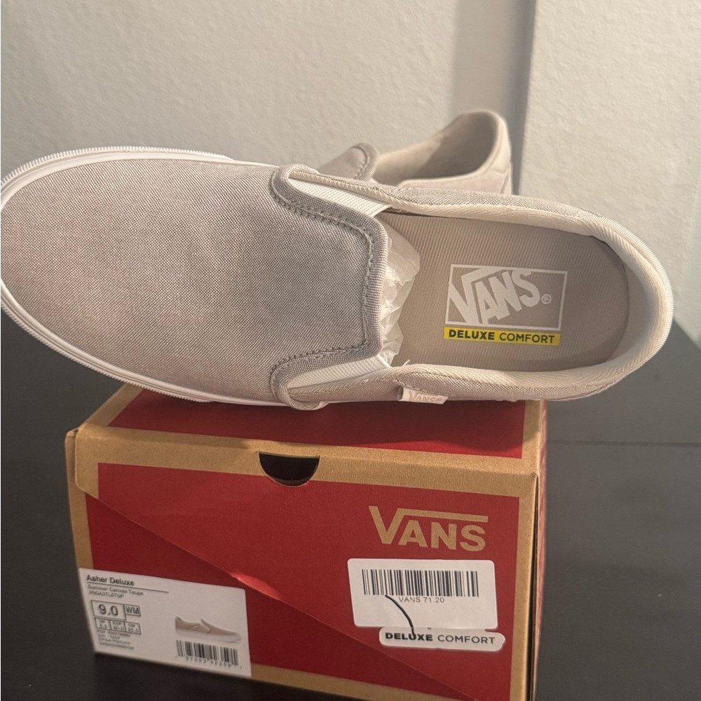 Vans Deluxe Comfort  Slip-Ons